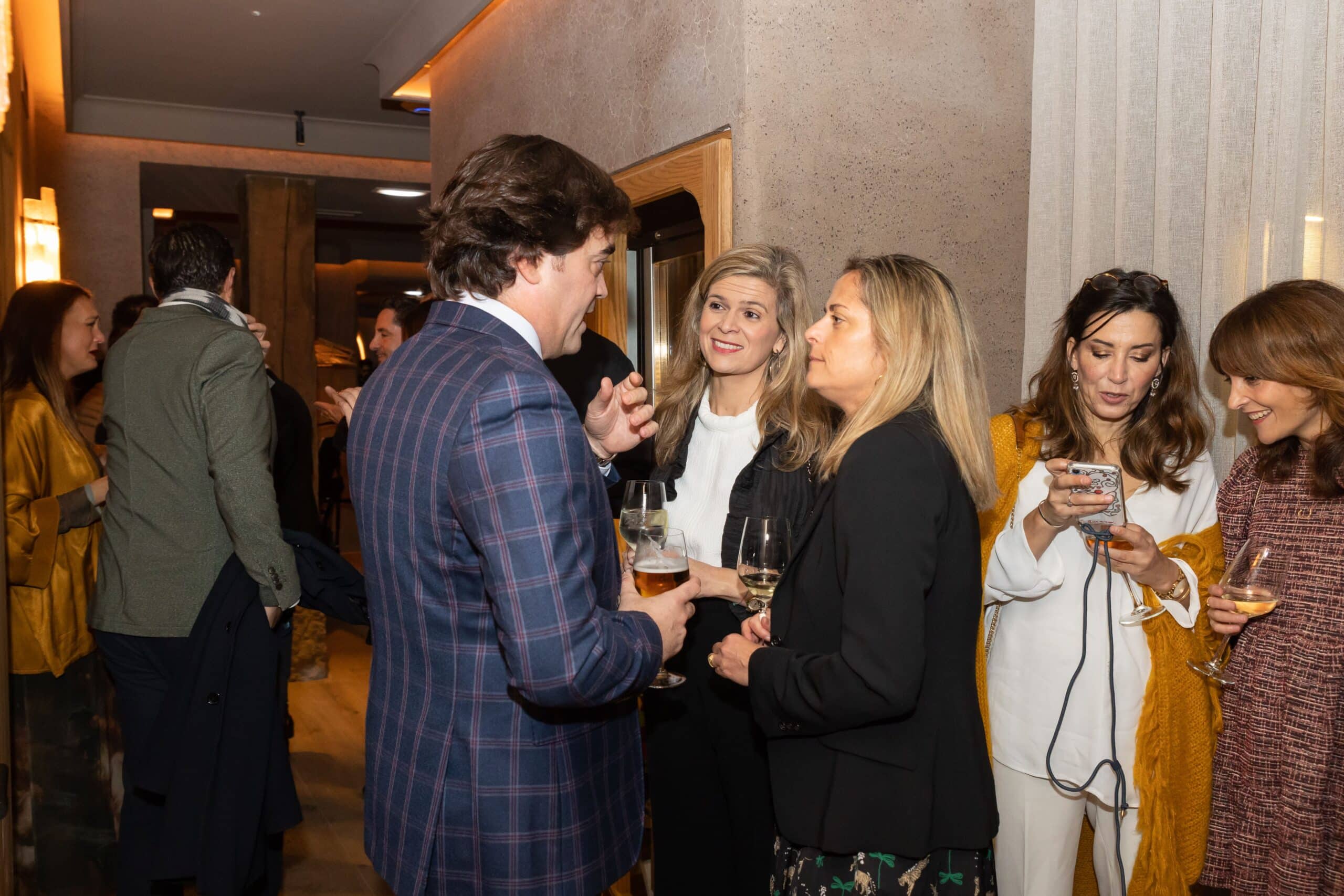 Toño Constantino María Mediero y María España