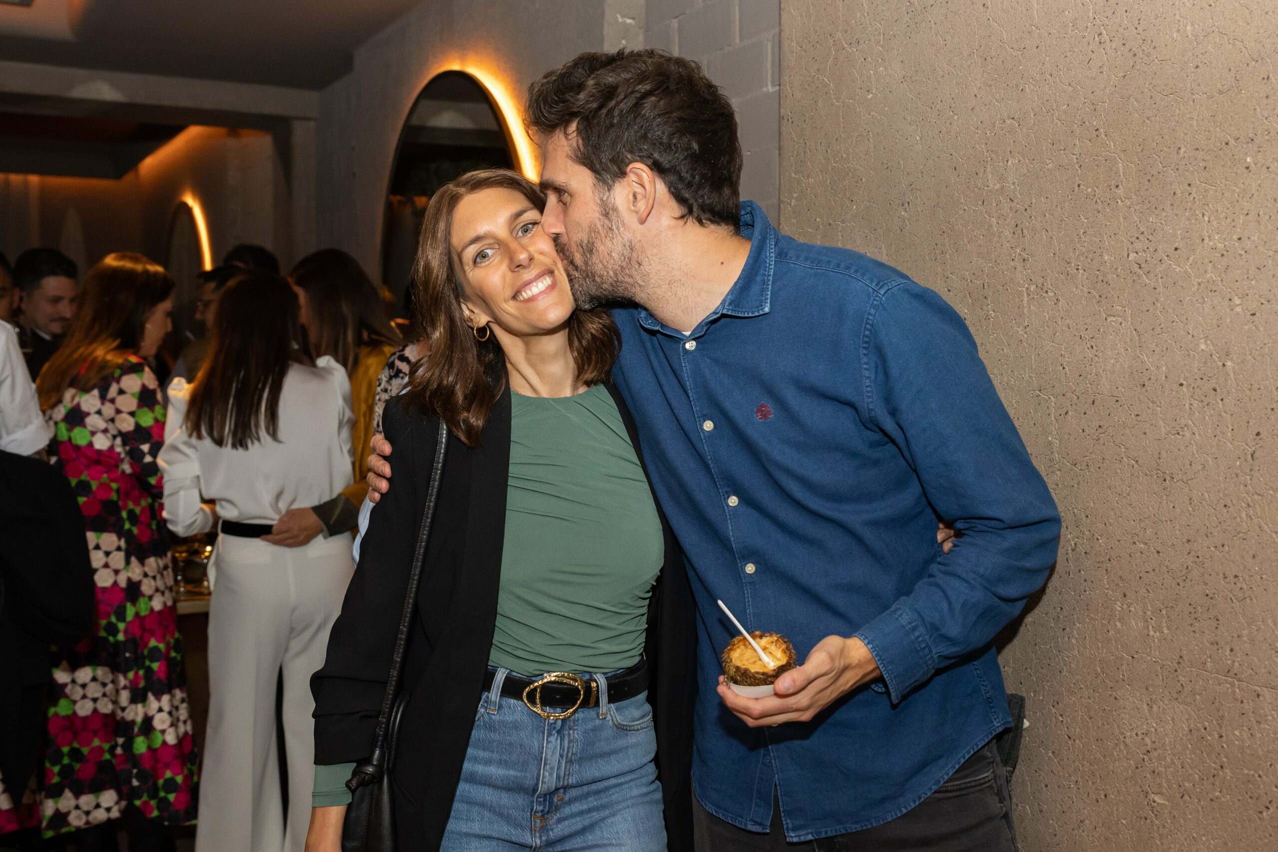 Asistentes inauguración restaurante Amicitia