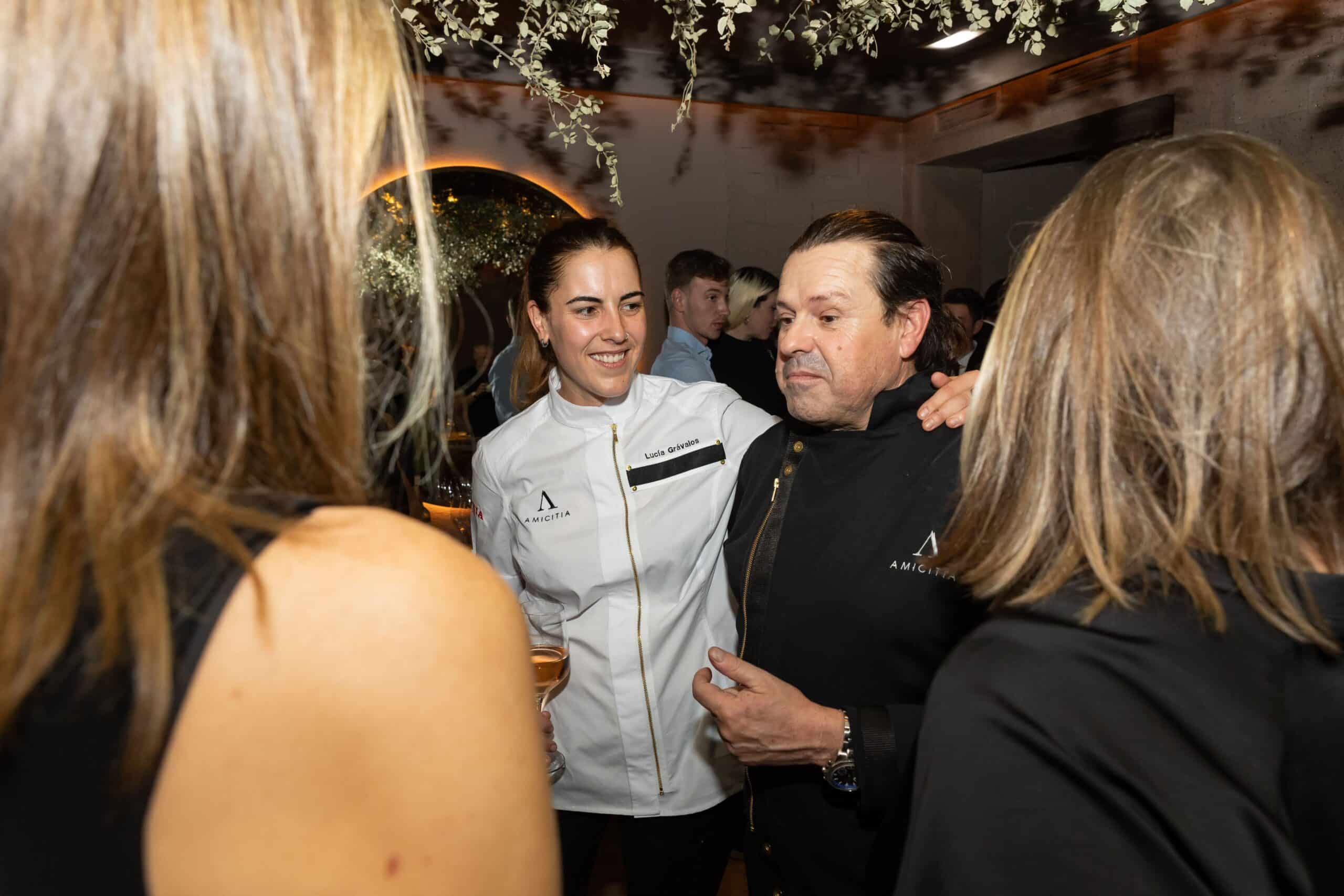 Los Chefs Albert Jubany y Lucía Grávalos saboreando el éxito de la inauguración de su restaurante en Madrid.