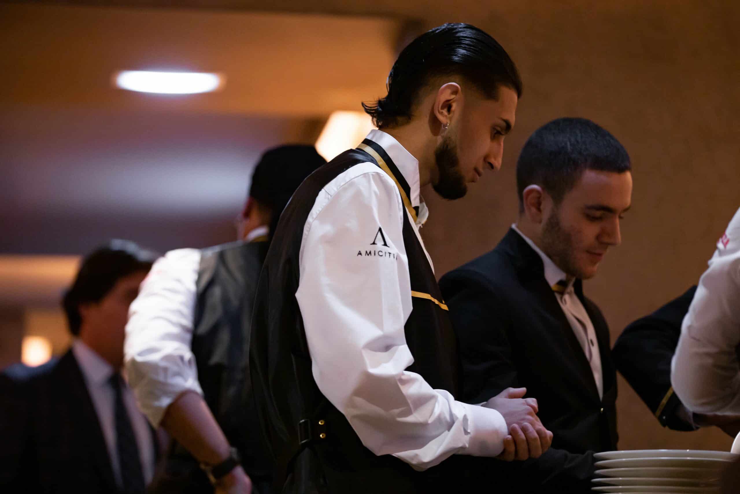 Camareros de restaurante de alta gastronomía