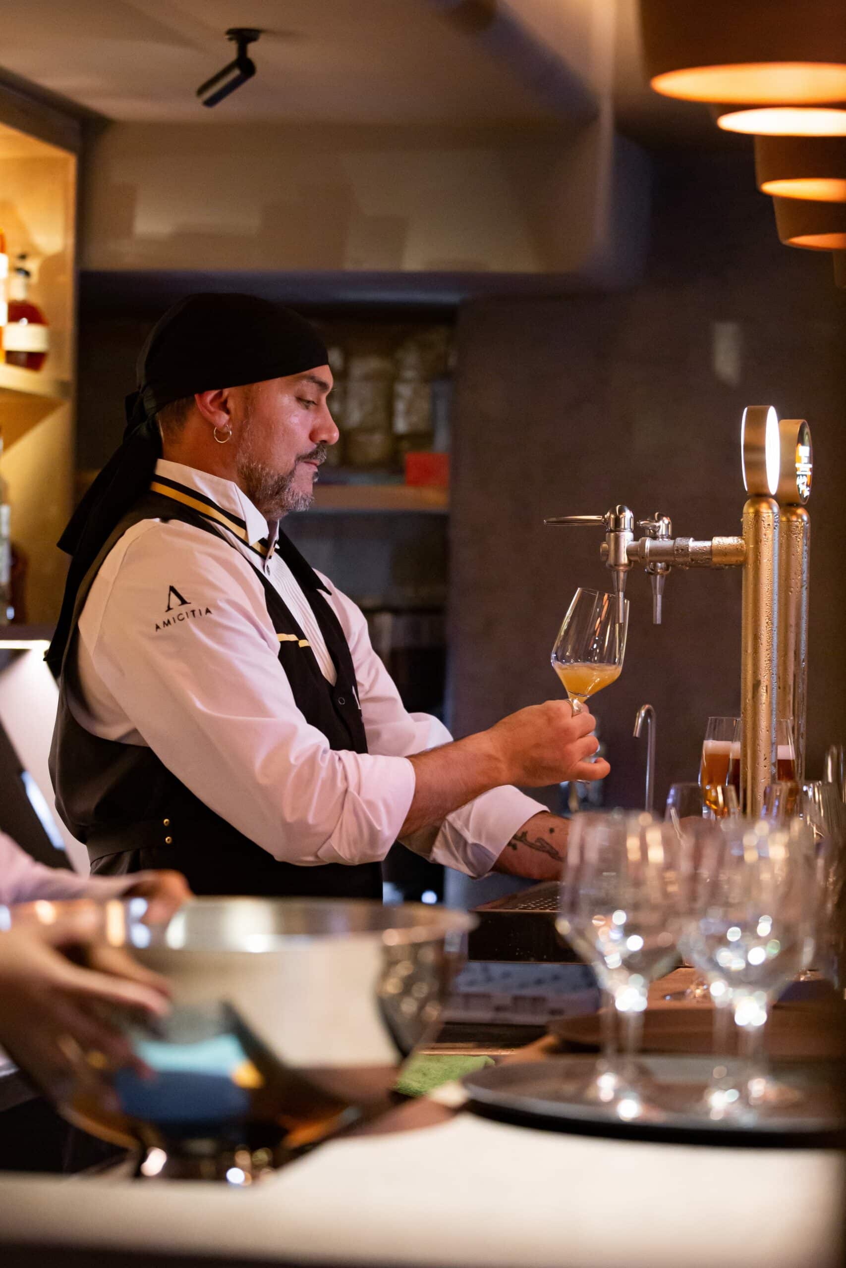 Manuel Jiménez cóctel Restaurante Amicitia