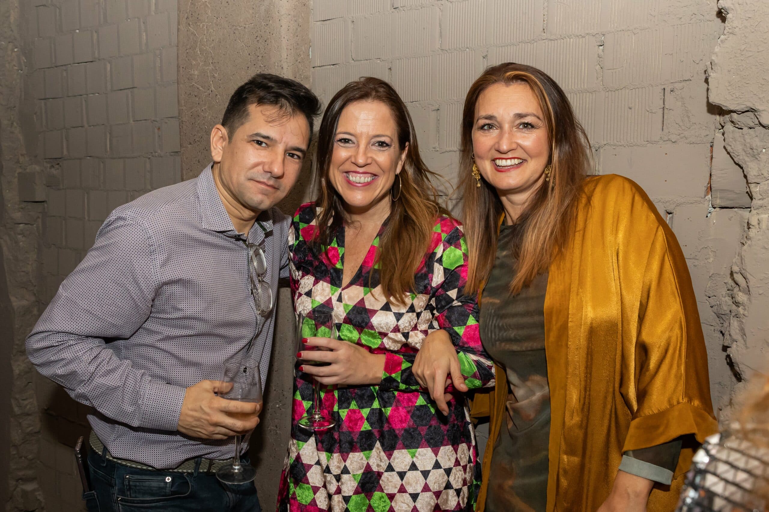 Daniel González, Cristina Rodríguez y Carolina en la inauguración del Restaurante Amicitia en Génica 7 de Madrid